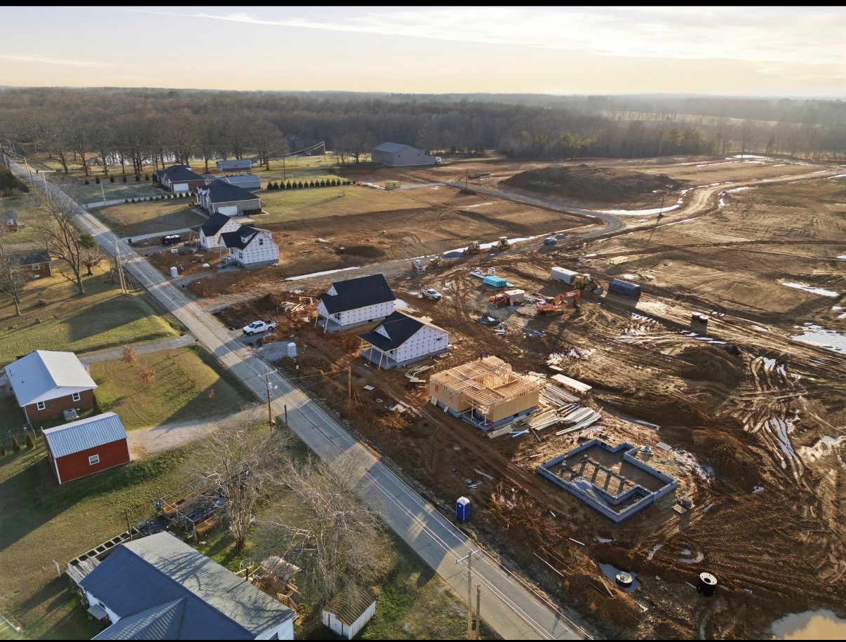 Aerial overview of Irish Commons development